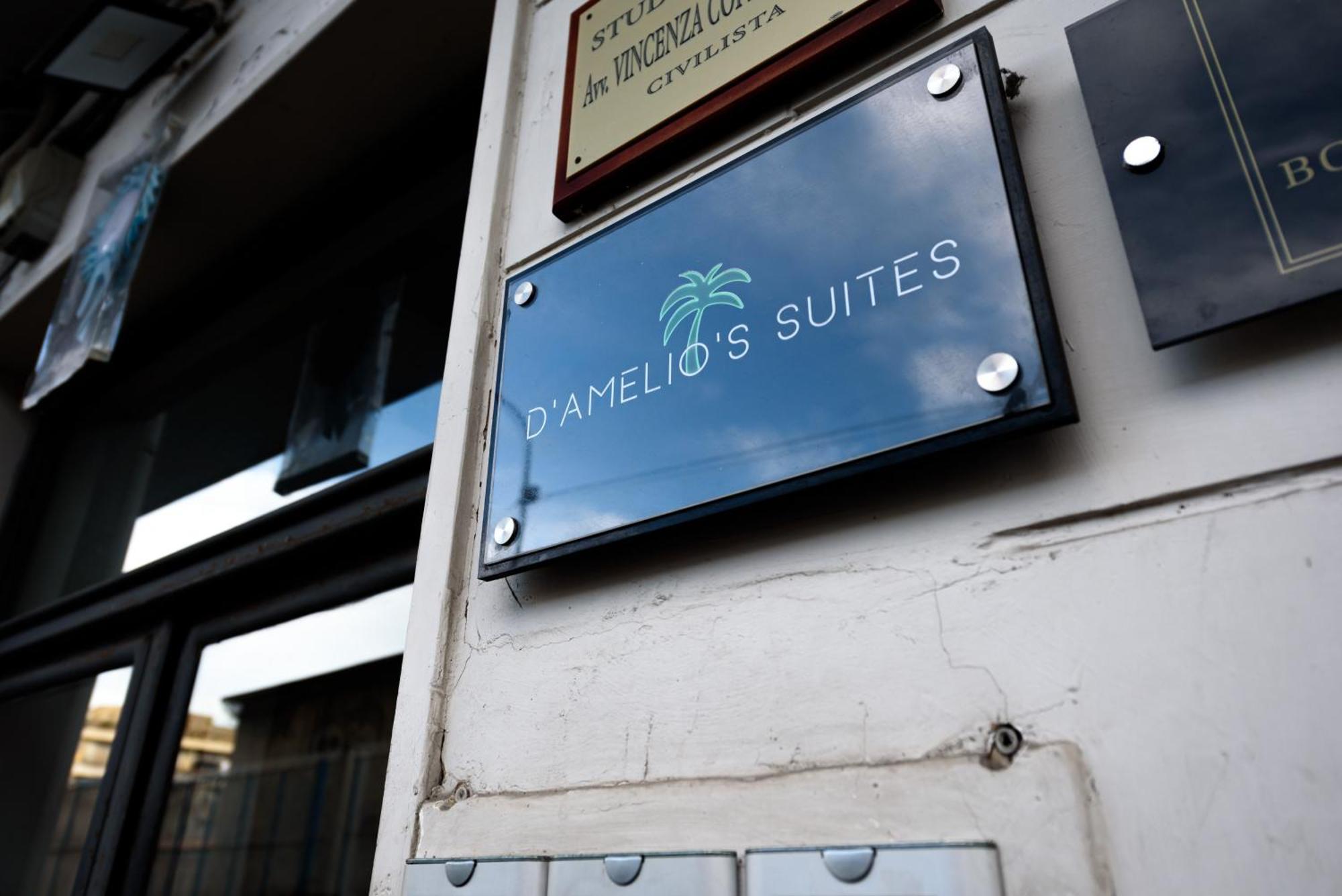 D'Amelio'S Suites Nápoles Exterior foto